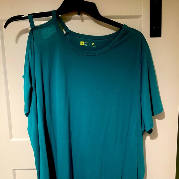 Top - Picture 1 of 3